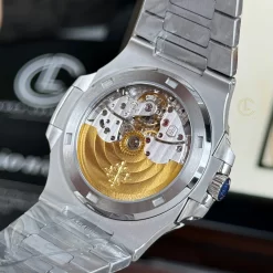Đồng Hồ Patek Philippe Nautilus 5711/1A-010 40mm Steel Dial Green Replica 1:1 – Top Quality Version