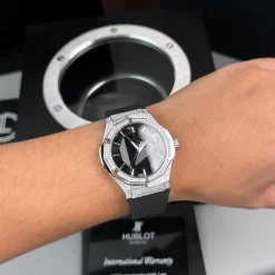 HUBLOT CLASSIC FUSION ORLINSKI DIAMOND PAVE Replica 1:1 – Top Quality Version