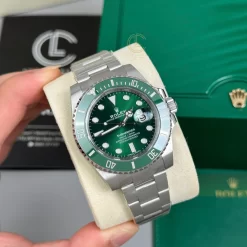 Đồng Hồ Rolex Submariner Date Hulk 40mm 116610LV Cal.3135 Replica 1:1 – Top Quality Version