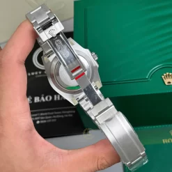 Đồng Hồ Rolex Submariner Date Hulk 40mm 116610LV Cal.3135 Replica 1:1 – Top Quality Version