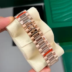 Đồng Hồ Rolex Day Date 40mm 180gram  Dial 228239 Replica 1:1 – Top Quality Version