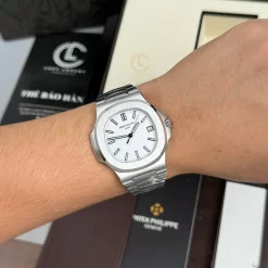 Đồng Hồ Patek Philippe Nautilus 5711/1A-010 40mm Steel Dial White Replica 1:1 – Top Quality