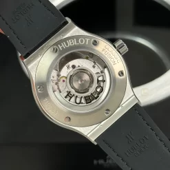 Đồng hồ Hublot Classic Fusion Diamonds Moissanite Pave 42mm Dial Black Replica 1:1-Top Quality Version