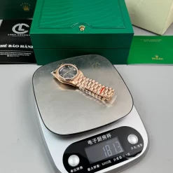 Đồng Hồ Rolex Day Date 40mm 180gram  Dial 228239 Replica 1:1 – Top Quality Version