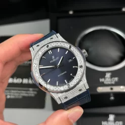 Đồng hồ Hublot Classic Fusion Diamonds Titanium 42mm Dial Blue Replica 1:1-Top Quality Version