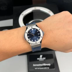 Đồng hồ Hublot Classic Fusion Titanium 38mm Dial Blue Replica 1:1-Top Quality Version