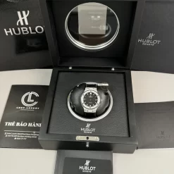 Đồng hồ Hublot Classic Fusion Diamonds Moissanite Pave 38mm Dial Black Replica 1:1-Top Quality Version