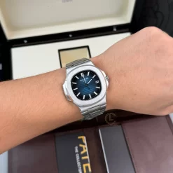 Đồng Hồ Patek Philippe Nautilus 5811/1G-001 Tinh Chỉnh Blue Dial Steel Replica 1:1 – Top Quality