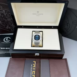 Đồng Hồ Patek Philippe Nautilus 5811/1G-001 Tinh Chỉnh Blue Dial Steel Replica 1:1 – Top Quality