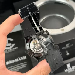 Đồng hồ Hublot Classic Fusion Ceramic Black 42mm Dial Carbon Replica 1:1 – Top Quality Version