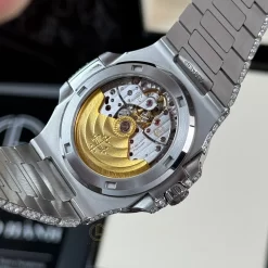 Đồng Hồ Patek Philippe Nautilus 5711 Full Diamond Replica 1:1 – Top Quality Version