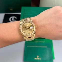 Đồng Hồ Rolex Day Date 40mm 180gram Sliver Meteorite Dial 228238 Replica 1:1 – Top Quality Version