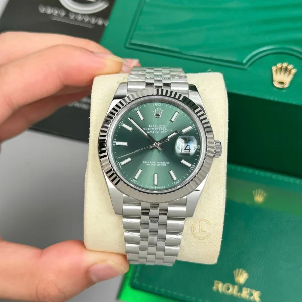 Đồng Hồ Rolex Datejust 41mm Sliver Black Dial 126334 Replica 1:1 – Top Quality Version