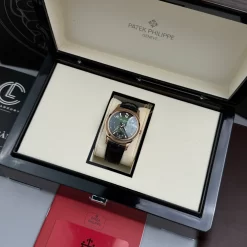 Đồng Hồ Patek Philippe Complications 5205R-011 40mm Green Dial Rose Gold Replica 1:1 – Top Quality Version