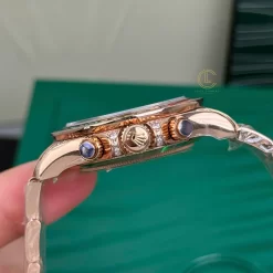 Đồng Hồ Rolex Cosmograph Daytona 116595RBOW 40mm Black Dial Rose Gold Replica 1:1 – Top Quality Version