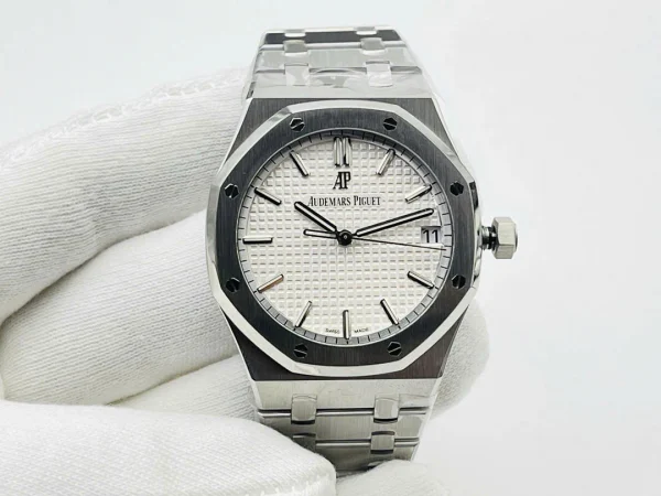 Đồng Hồ Audemars Piguet Royal Oak 15500ST 41mm White Dial Steel Replica 1:1 – Top Quality Version