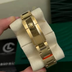 Rolex Cosmograph Daytona 116505 40mm Black Dial BT.4130 Yellow Gold Replica 1:1 – Top Quality Version