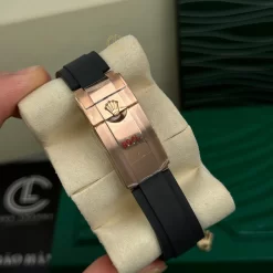 Đồng Hồ Rolex Cosmograph Daytona 116515LN-0012 40mm Black Dial BT.4131 Rose Gold Replica 1