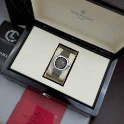 Đồng Hồ Patek Philippe Nautilus 7118/1A-011 32.5mm Gray Dial Steel Replica 1:1 – Top Quality Version
