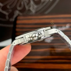 Patek Philippe Nautilus 7118/1200A-001 32.5mm Blue Dial Steel Replica 1:1 – Top Quality Version