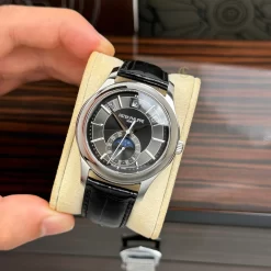 Đồng Hồ Patek Philippe Complications 5205G-010 40mm Gray Dial Replica 1:1 – Top Quality Version