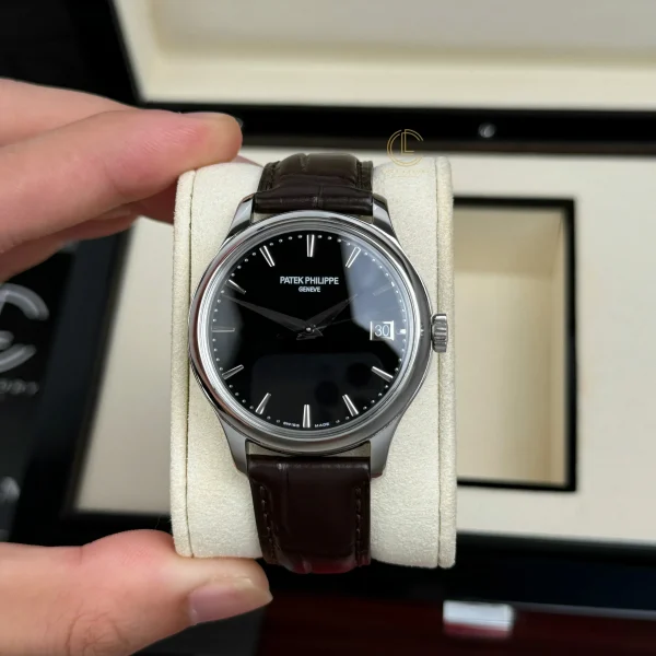 Đồng hồ Patek Philippe Calatrava 5227G-001 39mm Black Dial Steel Replica 1:1 – Top Quality Version