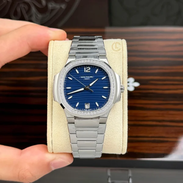 Patek Philippe Nautilus 7118/1200A-001 32.5mm Blue Dial Steel Replica 1:1 – Top Quality Version