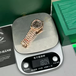 Đồng hồ Rolex Day Date 228235 Chocolate Dial 40mmm Everose Gold Replica 1:1 – Top Quality Version