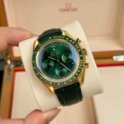 Đồng Hồ Omega Speedmaster Moonwatch 310.60.42.50.10.001 42mm Green Dial Yellow Gold Replica 1:1 – Top Quality Version