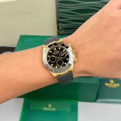 Đồng Hồ Rolex Cosmograph Daytona 116518LN-0043 40mm Black Dial Yellow Gold Replica 1:1 – Top Quality Version