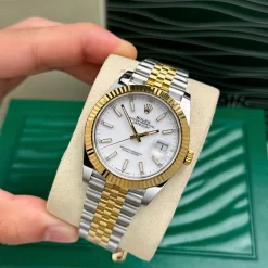 Đồng hồ Rolex Datejust M126333-0016 41mm White Dial Yellow Gold Steel Replica 1:1 – Top Quality Version