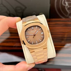 Đồng Hồ Patek Philippe Nautilus 5711/1R-001 40mm Chocolate Dial Rose Gold Replica 1:1 – Top Quality Version