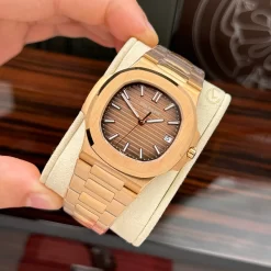 Đồng Hồ Patek Philippe Nautilus 5711/1R-001 40mm Chocolate Dial Rose Gold Replica 1:1 – Top Quality Version