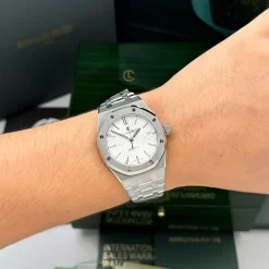 Đồng Hồ Audemars Piguet Royal Oak 37mm 15550ST.OO White Dial Steel Replica 1:1 – Top Quality Version