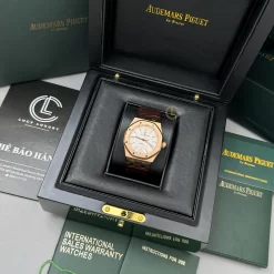 Đồng hồ Audemars Piguet Royal Oak Selfwinding 15300OR.OO.D088CR.02 39mm White Dial Rose Gold Replica 1:1 – Top Quality Version