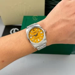 Đồng hồ Rolex Oyster Perpetual 126000-0004 36mm Yellow Dial Replica 1:1 – Top Quality Version