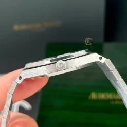 Đồng Hồ Audemars Piguet Royal Oak Jumbo Extra-Thin 15206PT.OO.1240PT.01 39mm Black Dial Replica 1:1 – Top Quality Version