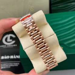 Đồng Hồ Rolex Day-Date 36mm 128235 Chocolate Dial Rose Gold Replica 1:1 – Top Quality Version