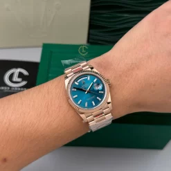 Đồng Hồ Rolex Everose Gold Day-Date 36mm 128235-0085 Rose Gold Replica 1:1 – Top Quality Version