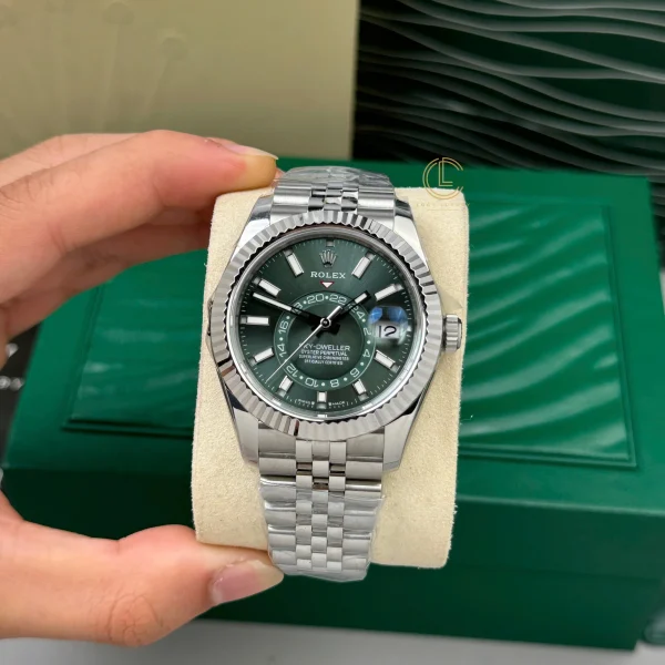 Đồng Hồ Rolex Sky-Dweller White Gold 336934-0002 42mm Green Dial Replica 1:1 – Top Quality Version