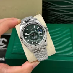 Đồng Hồ Rolex Sky-Dweller White Gold 336934-0002 42mm Green Dial Replica 1:1 – Top Quality Version
