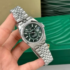 Đồng Hồ Rolex Sky-Dweller White Gold 336934-0002 42mm Green Dial Replica 1:1 – Top Quality Version