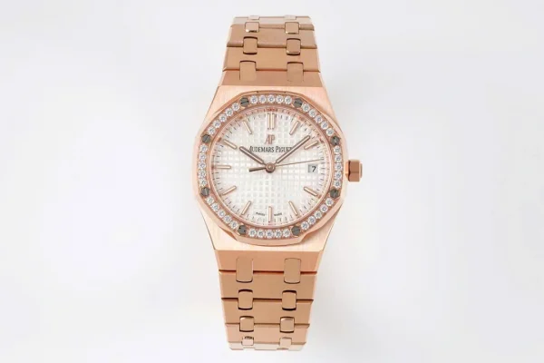 Audemars Piguet AP77350 White Dial Benzel Diamond 34mm For Lady Full Rose Gold Replica 1:1 – Top Quality Version