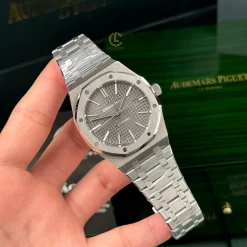 Đồng Hồ Audemars Piguet Royal Oak 15400ST.OO.1220ST.04