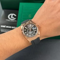 Đồng Hồ Rolex Sky Dweller 326235-0006 42mm Grey Rhodium Dial Replica 1:1 – Top Quality Version