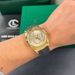 Đồng hồ Rolex Sky-Dweller Yellow Gold 336238-0001 42mm Replica 1:1 – Top Quality Version