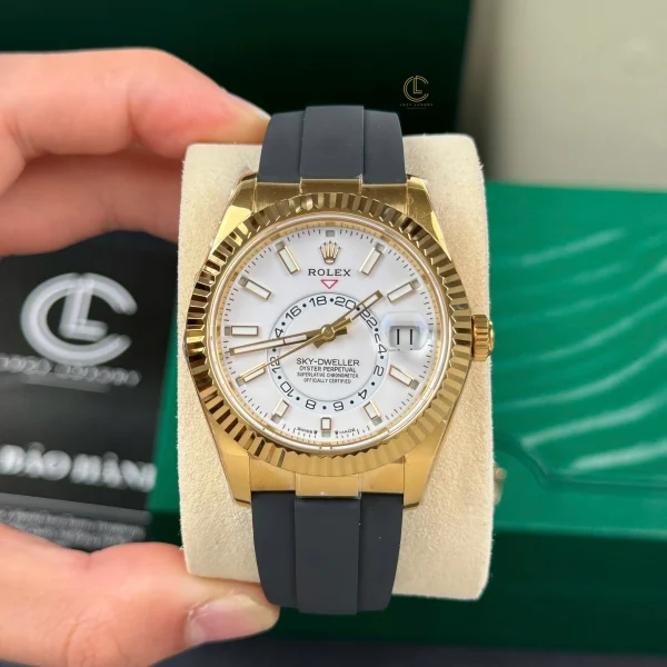 Đồng Hồ Rolex Sky Dweller 326935-0005 42mm White Dial Rose Gold Replica 1:1 – Top Quality Version