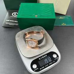 Đồng hồ Rolex Oyster Perpetual Sky-Dweller M326235-0004 42mm White Dial Rose Gold Replica 1:1 – Top Quality Version