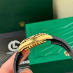 Đồng hồ Rolex Oyster Perpetual Sky-Dweller M326238-0009 42mm Black Oysterflex Yellow Gold Replica 1:1 – Top Quality Version
