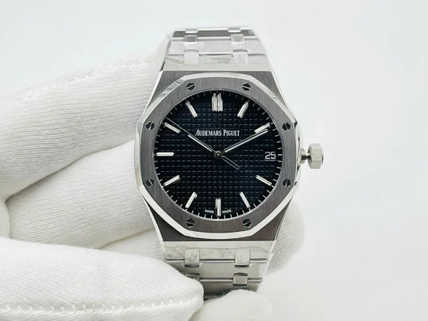 Audemars Piguet Royal Oak 15500ST.OO.1220ST.03 41mm Black Dial Replica 1:1 – Top Quality Version